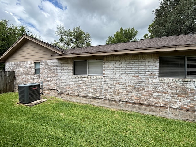 16114 Blackhawk Blvd, Friendswood, TX 77546 - photo 2