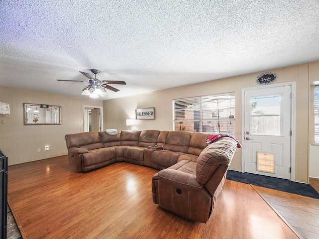 905 Patricia Dr, Deer Park, TX 77536 - photo 12