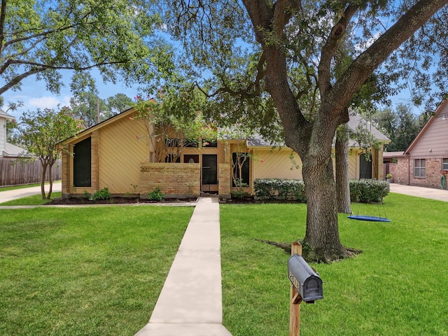 2618 Fontana Dr, Houston, TX 77043 - mid-century modern home with brick siding