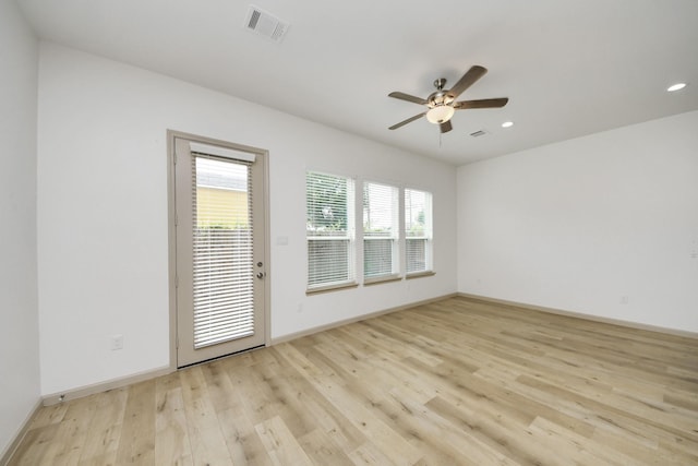 2119 Esther Dr, Houston, TX 77088 - unfurnished room with light wood-style flooring, a ceiling fan, and recessed lighting
