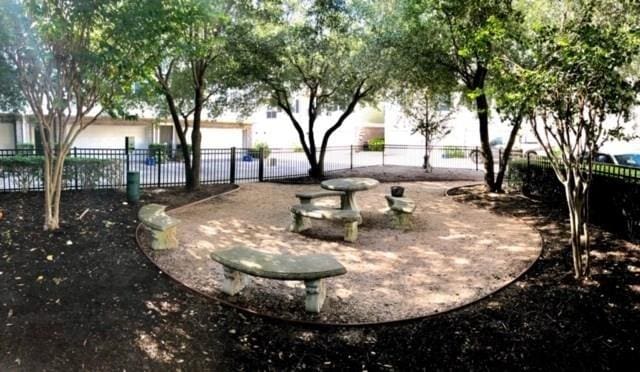 3001 Murworth Dr Unit 1603, Houston, TX 77025 - view of yard