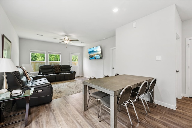 16934 Needlepoint Dr, Conroe, TX 77302 - dining area with ceiling fan, wood finished floors, and recessed lighting