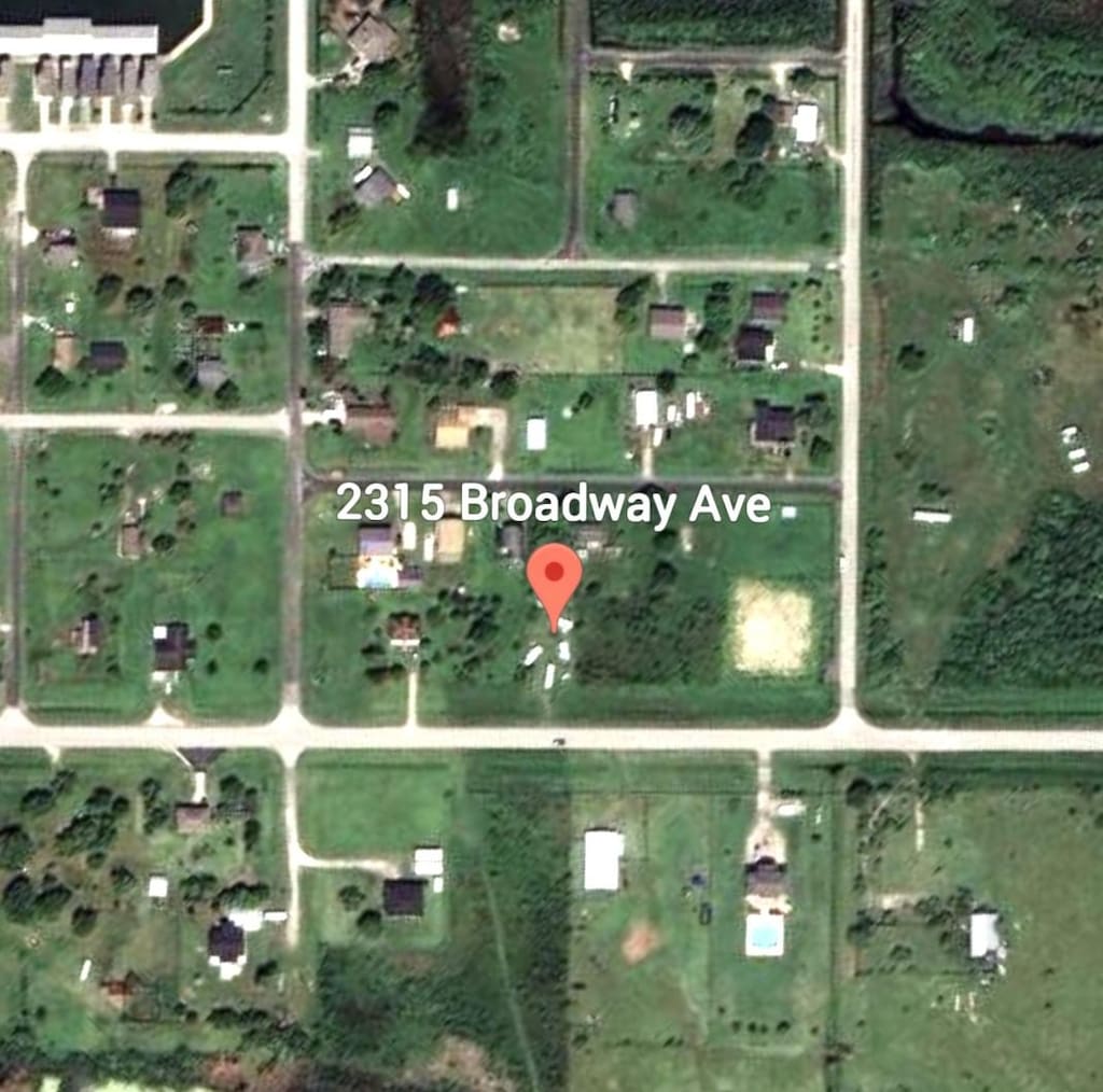 2315 Broadway Prt, Bolivar, TX 77650 - photo 2