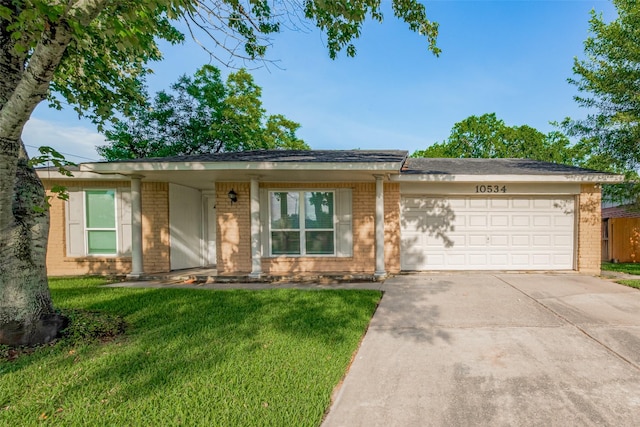 10534 Towne Square Rd, Sugar Land, TX 77498 - photo 1