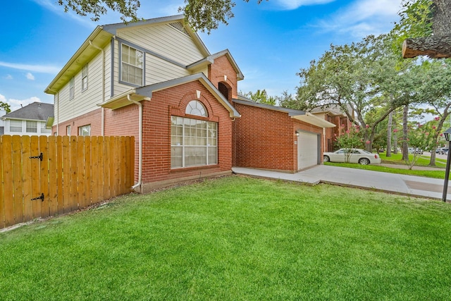 13611 Ortega Ln, Houston, TX 77083 - traditional-style house with brick siding, driveway, and an attached garage