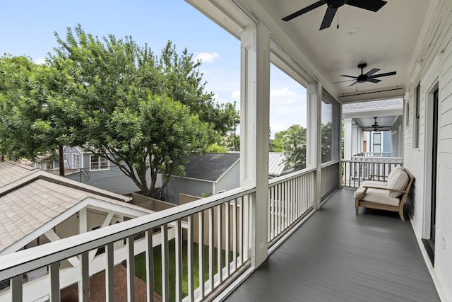 1603 Columbia St, Houston, TX 77008 - balcony with ceiling fan