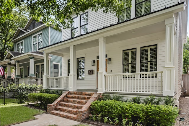 1603 Columbia St, Houston, TX 77008 - view of exterior entry with covered porch