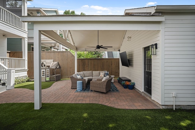 1603 Columbia St, Houston, TX 77008 - view of patio / terrace featuring a ceiling fan and an outdoor living space