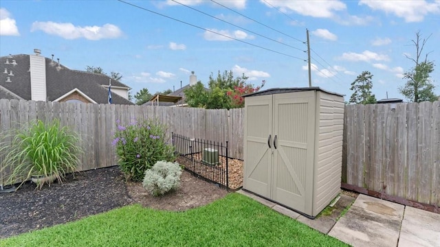 4627 Western Brook Dr, Spring, TX 77388 - view of shed with a fenced backyard