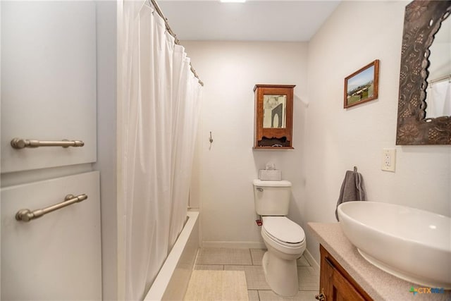 40 Sailfish Lndg, Port Lavaca, TX 77979 - full bathroom with vanity, tile patterned flooring, and shower / tub combo