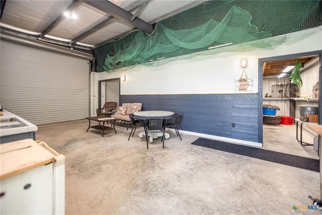40 Sailfish Lndg, Port Lavaca, TX 77979 - view of garage