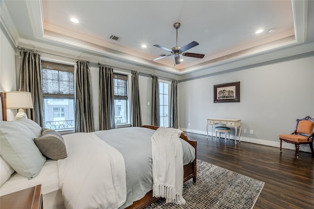 326 W 24th St, Houston, TX 77008 - bedroom featuring a tray ceiling, crown molding, dark wood-style floors, recessed lighting, and ceiling fan