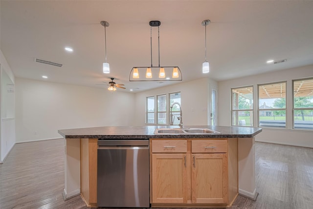 3215 Laurel Bend Ln, Pearland, TX 77584 - photo 16