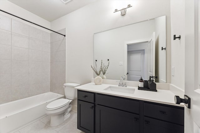 4155 Griggs Rd, Houston, TX 77021 - bathroom with vanity, tile patterned flooring, and shower / tub combination