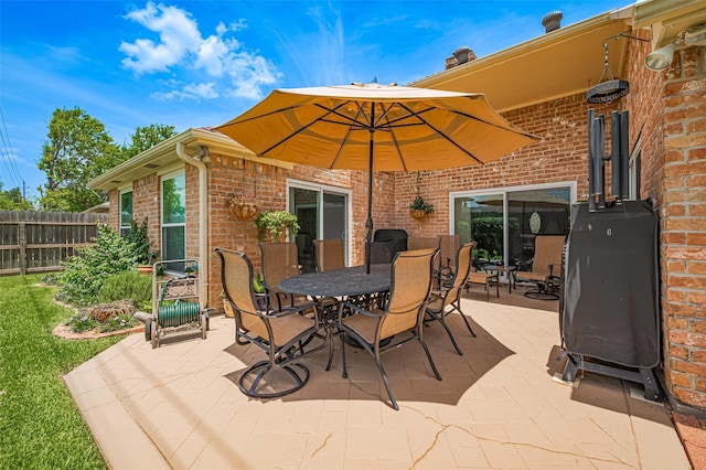 15435 Rio Plaza Dr, Houston, TX 77083 - view of patio / terrace featuring outdoor dining space