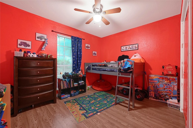 3606 Darling Ave, Pasadena, TX 77503 - bedroom with wood finished floors and a ceiling fan