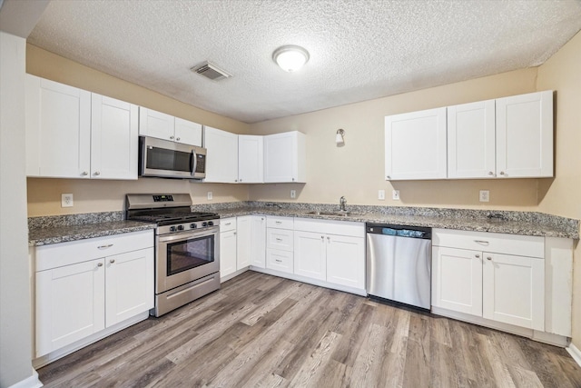 4446 Castor St, Houston, TX 77022 - photo 3