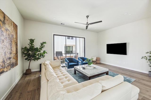 123 Eastwood St, Houston, TX 77011 - photo 9