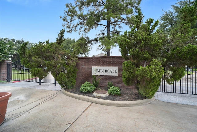 4014 Timber Cor, Houston, TX 77082 - community / neighborhood sign featuring a gate