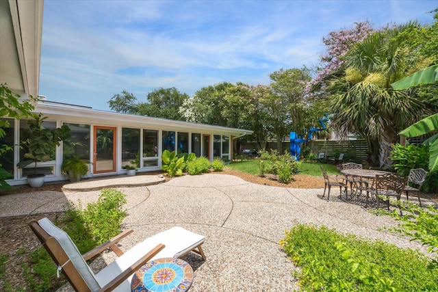 1306 Harbor Vw, Galveston, TX 77551 - view of patio with outdoor dining area