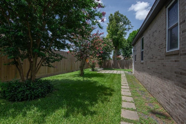 5343 Oak Cove Dr, Houston, TX 77091 - view of fenced backyard