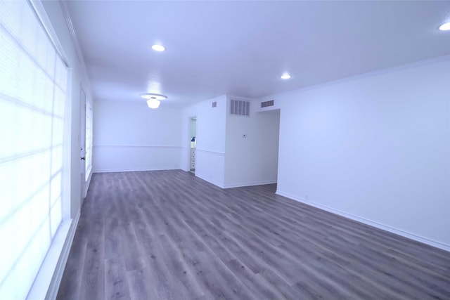 2101 Fountain View Dr Unit 55, Houston, TX 77057 - spare room with recessed lighting and dark wood-type flooring