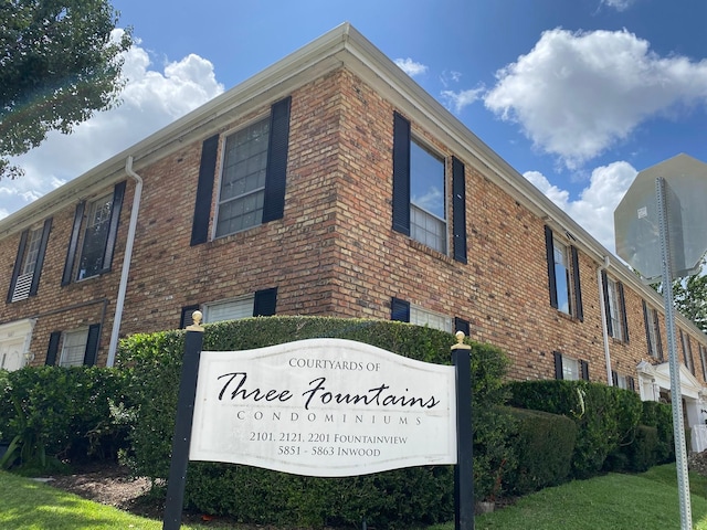 2101 Fountain View Dr Unit 55C, Houston, TX 77057 - photo 1