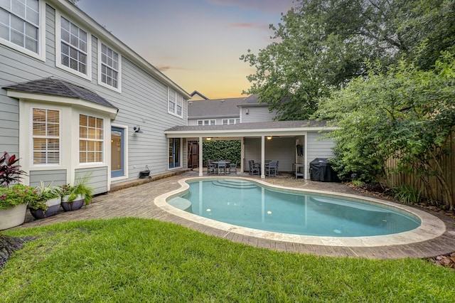 2120 Gostick St, Houston, TX 77008 - view of swimming pool with a patio, a fenced backyard, and area for grilling
