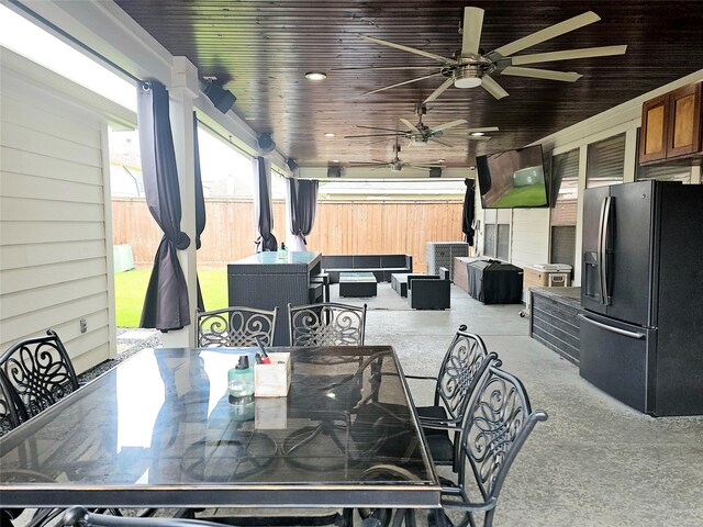 7107 Hollow Cedar Dr, Houston, TX 77049 - photo 5