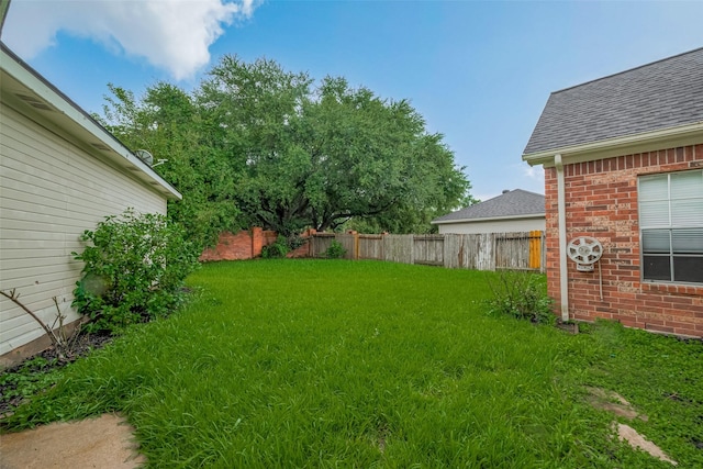 1615 Monvale Ln, Sugar Land, TX 77479 - view of yard