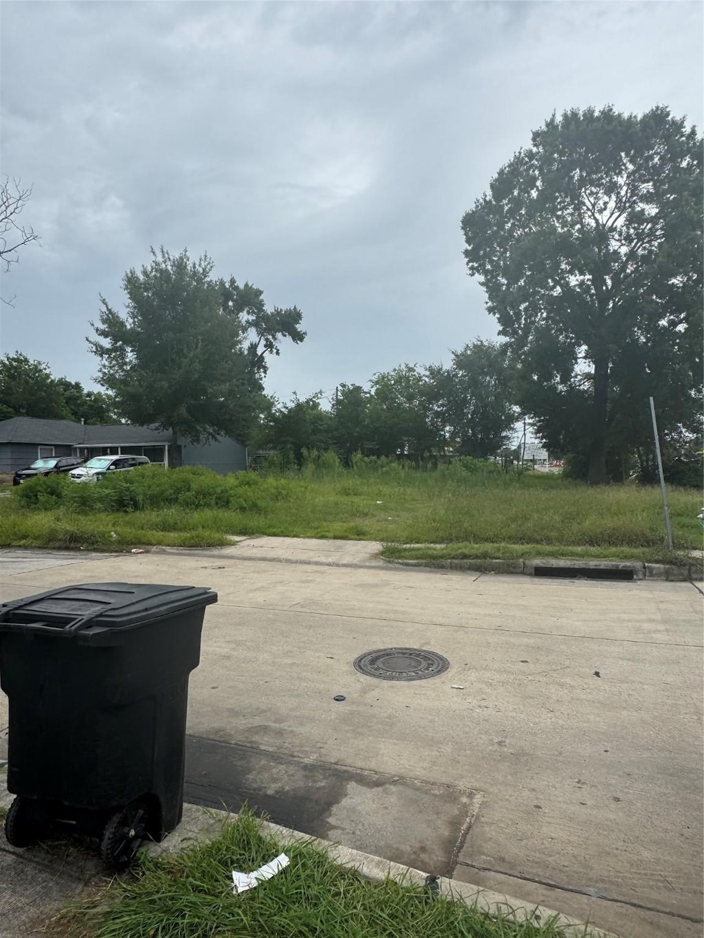 5702 Northridge Dr, Houston, TX 77033