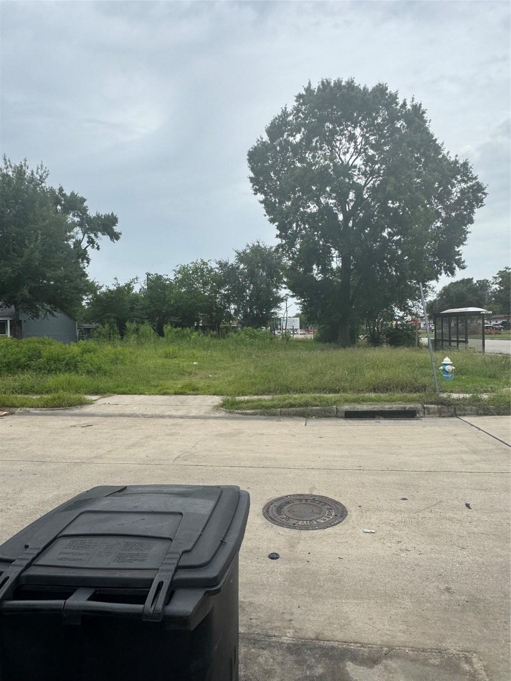 5702 Northridge Dr, Houston, TX 77033