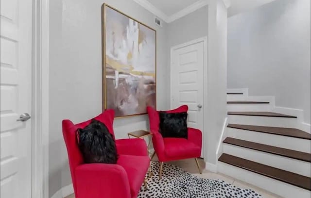 6617 Del Rio St Unit D, Houston, TX 77021 - living area with crown molding and stairway