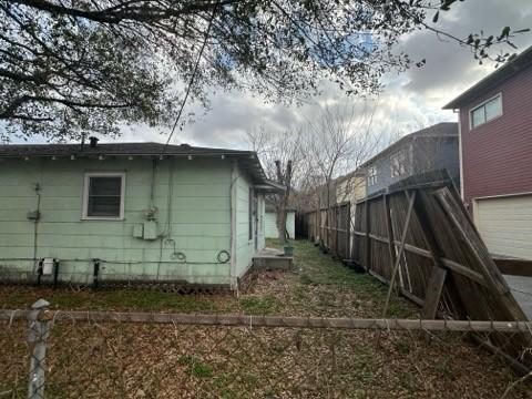 2543 Bevis St, Houston, TX 77008