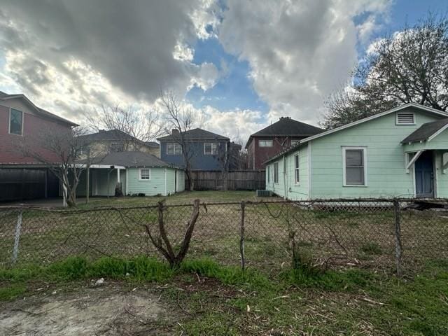 2543 Bevis St, Houston, TX 77008