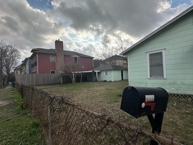 2543 Bevis St, Houston, TX 77008
