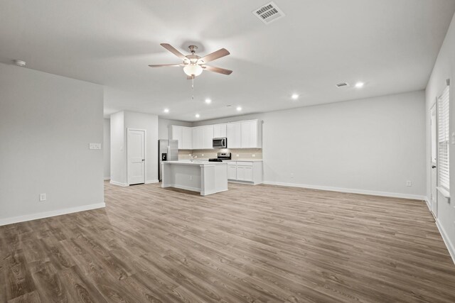 496 Shoreview Dr, Conroe, TX 77303