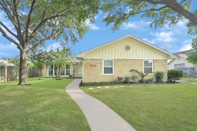 709 Woodard St, Houston, TX 77009 - photo 1