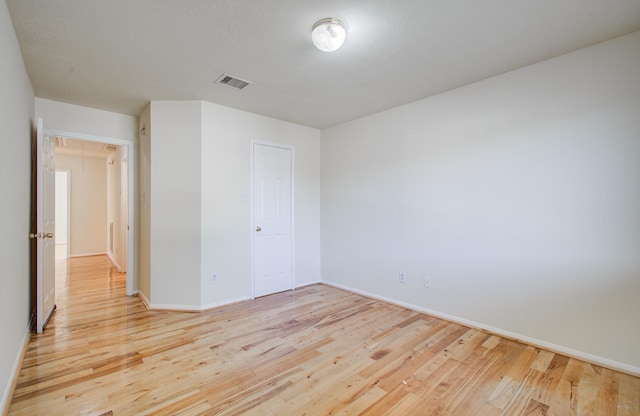 5330 Imperial Grove Dr, Houston, TX 77066 - empty room with light wood-style flooring and baseboards