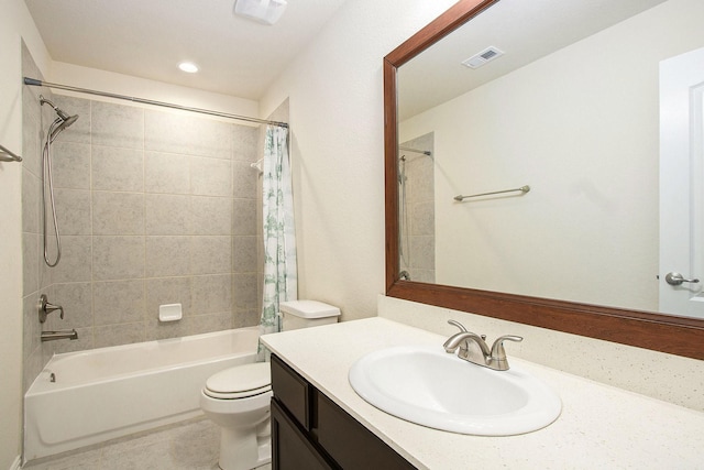 2311 Langley Dr, Rosharon, TX 77583 - bathroom featuring vanity, shower / tub combo with curtain, and recessed lighting