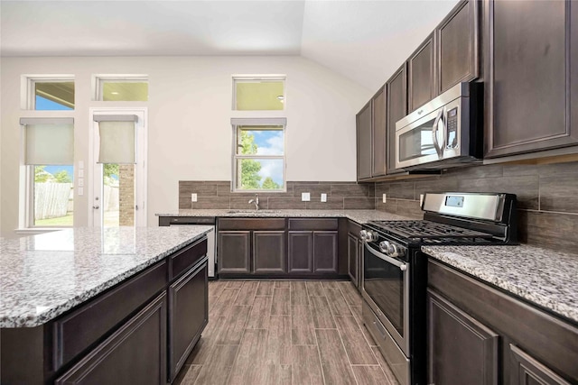 3128 Morgan Meadow Ln, Pearland, TX 77584 - photo 12