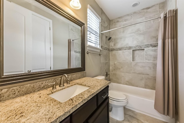 6107 Stillman St, Houston, TX 77007 - full bathroom featuring vanity and shower / bath combination with curtain