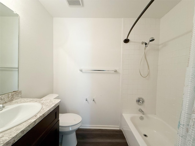 10912 Gulf Fwy Unit 68, Houston, TX 77034 - bathroom with wood finished floors, shower / tub combo, and vanity