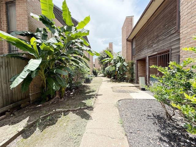 10912 Gulf Fwy Unit 68, Houston, TX 77034 - view of yard