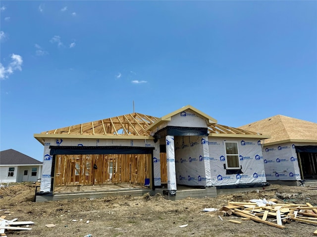 8410 Bay Oaks Dr, Baytown, TX 77523 - property under construction featuring an attached garage