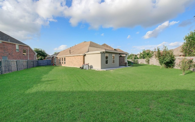 4639 Regal Shadow Ln, Sugar Land, TX 77479 - view of fenced backyard