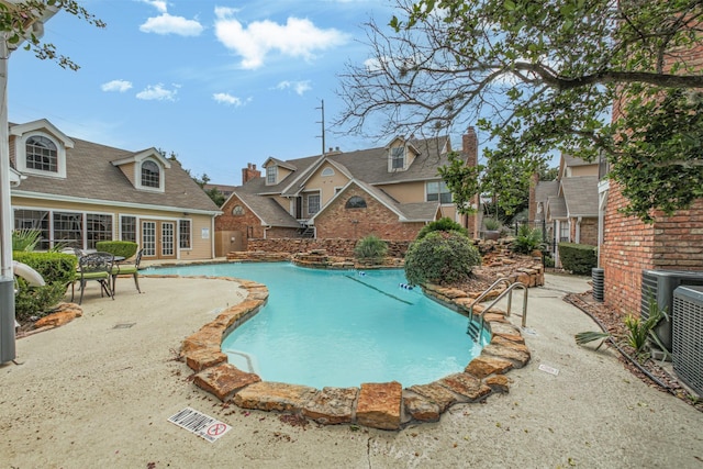 2300 Old Spanish Trl Unit 1060, Houston, TX 77054 - community pool with a patio and french doors