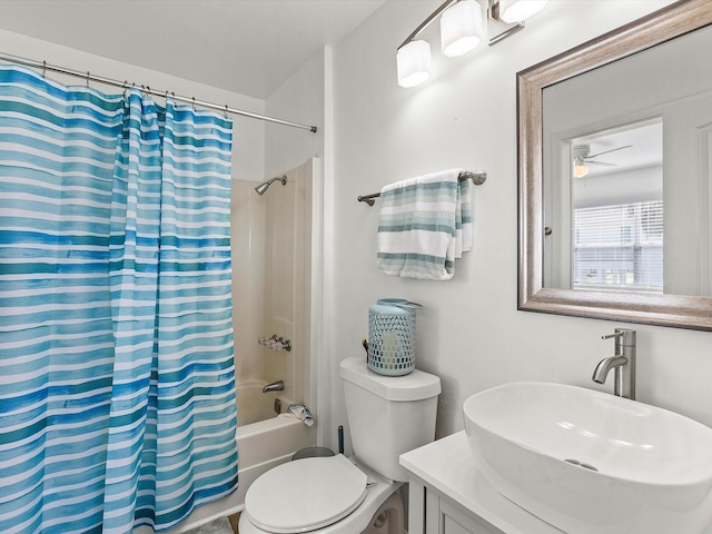 4039 San Jacinto Dr, Galveston, TX 77554 - full bathroom featuring shower / bathtub combination with curtain and vanity