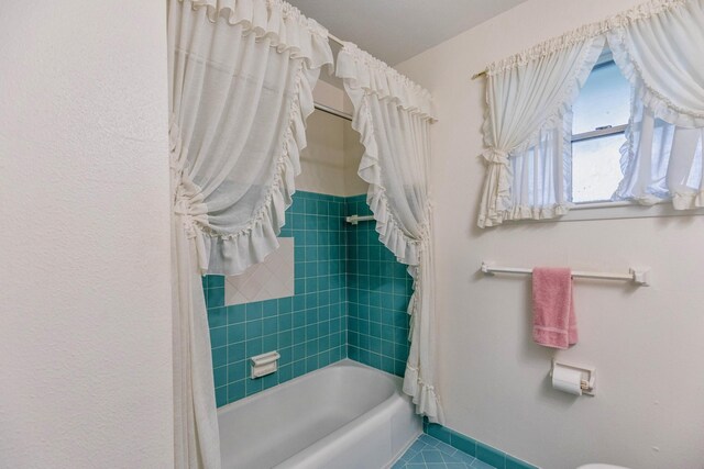 7043 Carvel Ln, Houston, TX 77074 - photo 19