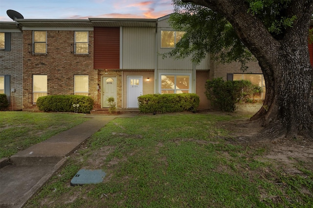 8124 Fondren Rd Unit 8124, Houston, TX 77074 - multi unit property with brick siding and a front lawn